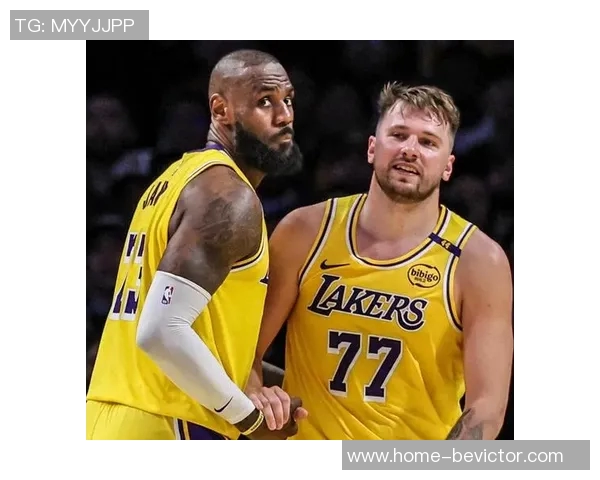 湖人队四连胜喜讯东契奇庆祝瞬间成海报焦点展现球队团结与实力