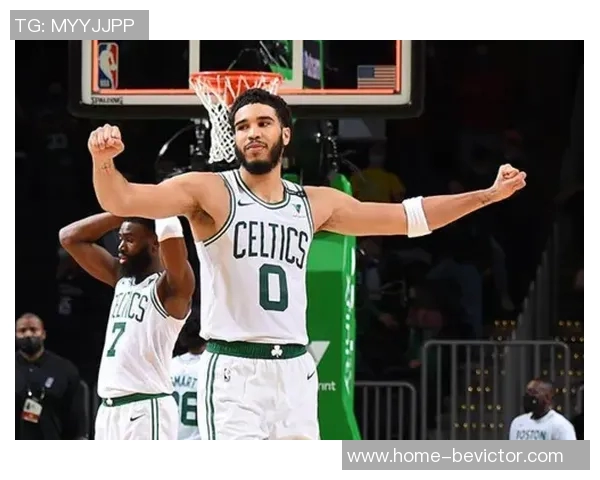 贝9表现出色三分球精准命中21分正负值高达27上场状态低迷未能得分