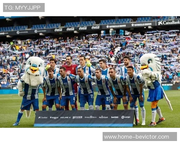 西班牙国家队名单变动前中后各一名球员相继退出