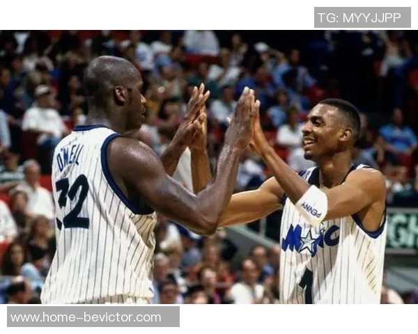 奥尼尔称赞便士哈达威是科比之前的传奇球星